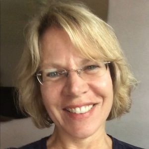 Meet your Posher, Suzanne